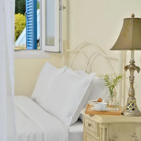 Andros Homes Sea Side & Gavrio