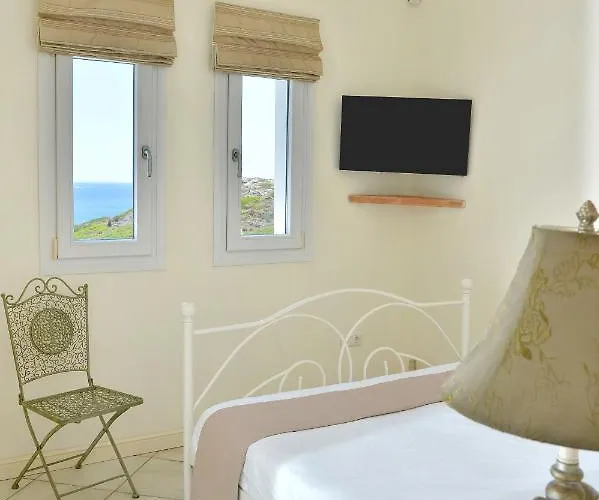 Andros Homes Sea Side & Gavrio
