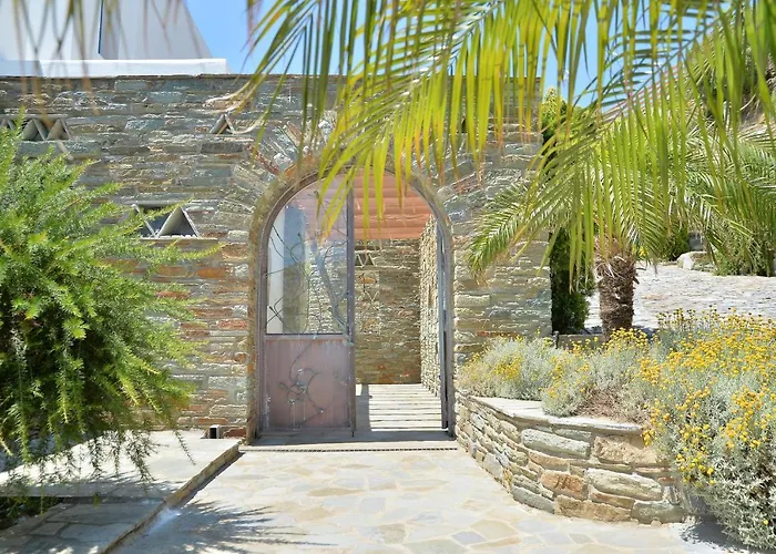 Andros Homes Sea Side & Guest house 4*